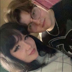 Meet your Posher, Mikalah